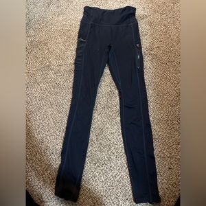 Black Fabletics leggings